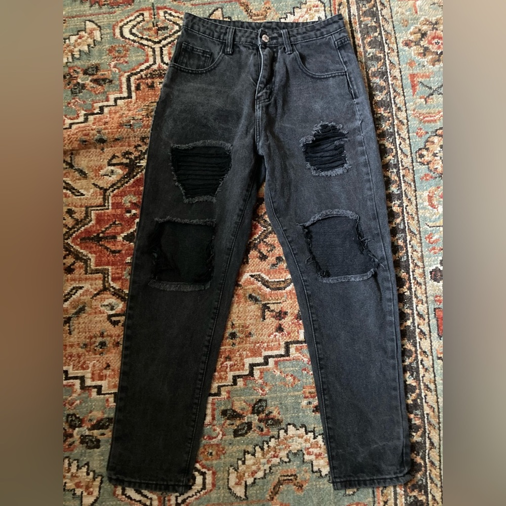 Black distressed denim boyfriend jeans